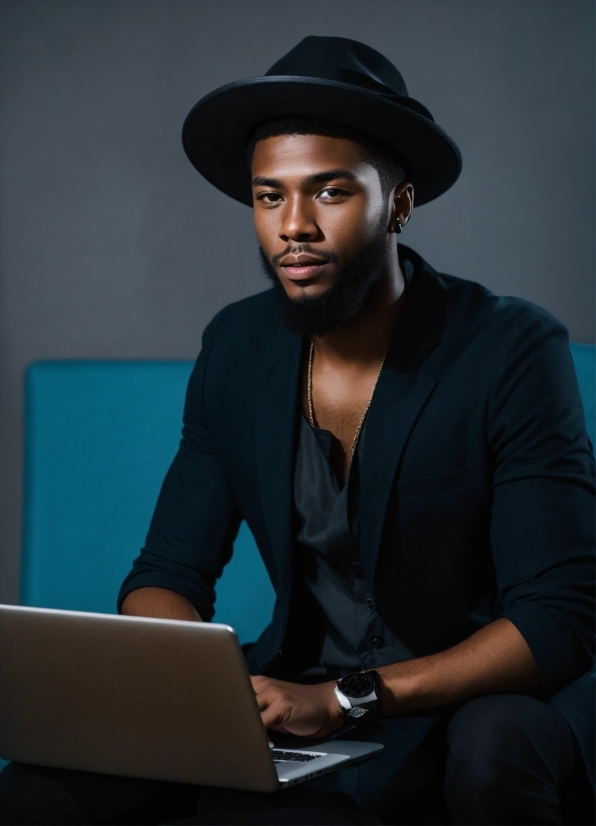 Hat, Laptop, Fedora, Flash Photography, Sleeve, Sun Hat