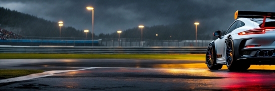 Atmosphere, Street Light, Automotive Lighting, Road Surface, Sky, Asphalt