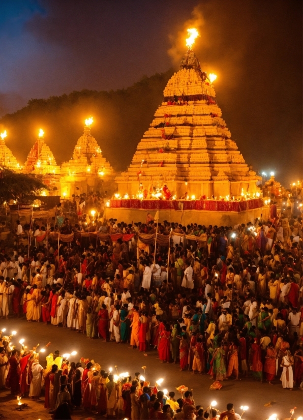 Light, Temple, Sky, Lighting, Crowd, Public Space