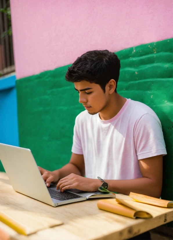 Computer, Personal Computer, Laptop, Table, Netbook, Leisure