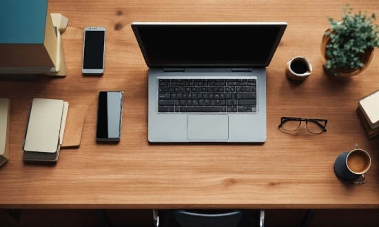 Computer, Personal Computer, Table, Netbook, Output Device, Computer Desk