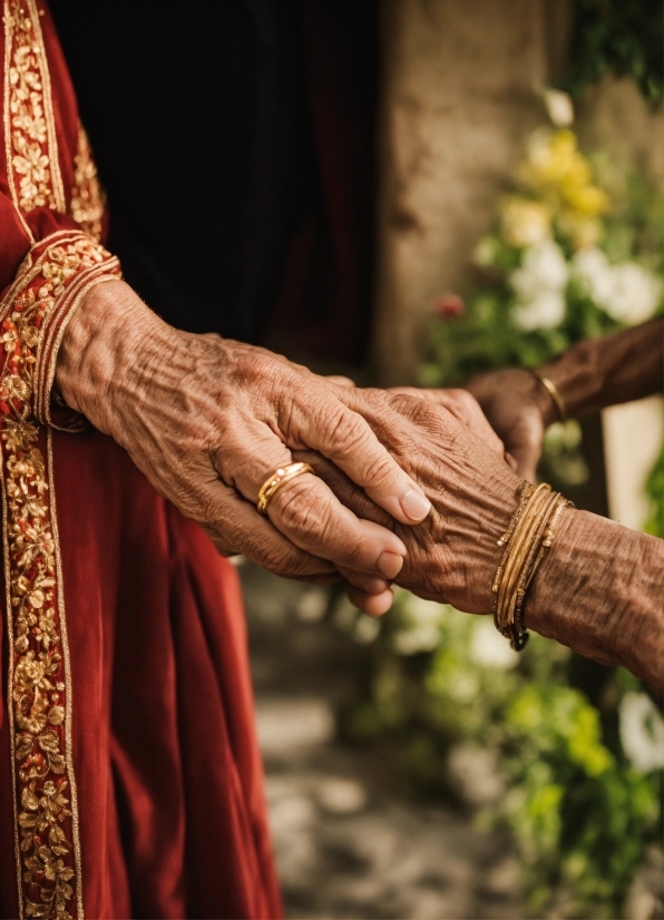 Hand, Sleeve, Gesture, Flower, Finger, Bridal Clothing