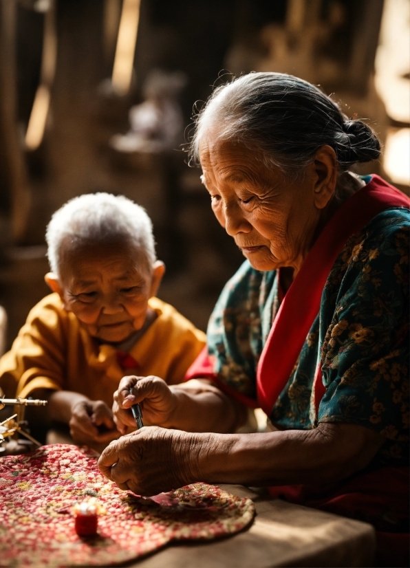 Human, Sharing, Adaptation, Smile, Event, Sitting