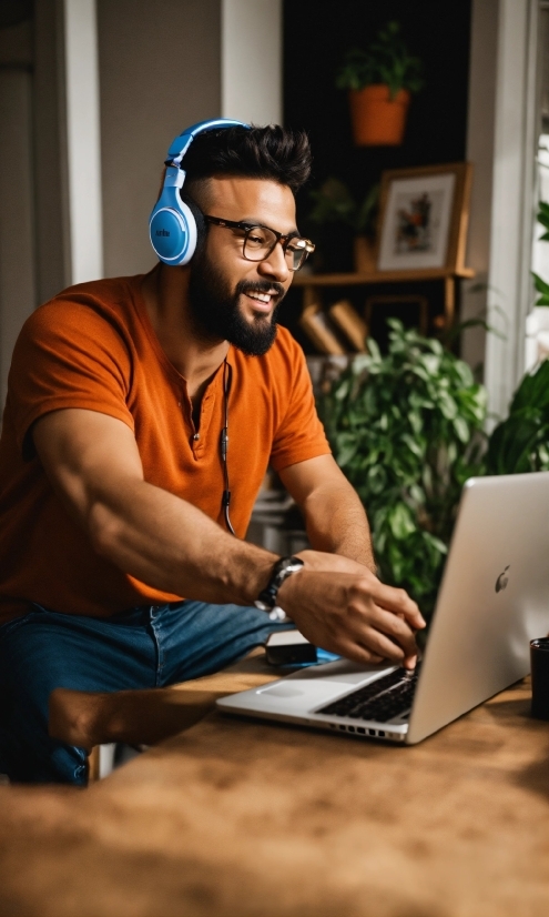 Computer, Glasses, Personal Computer, Plant, Laptop, Shoulder