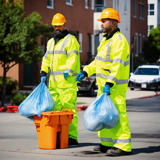 Tire, High-visibility Clothing, Photograph, Workwear, Green, Wheel