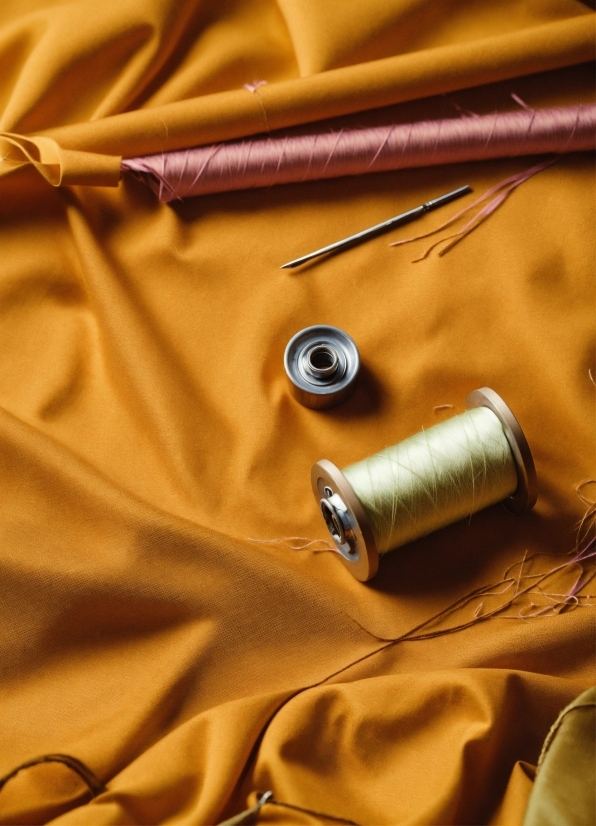 Brown, Sleeve, Yellow, Collar, Wood, Linens