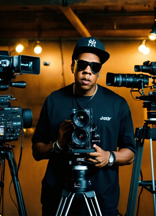 Watch, Videographer, Tripod, Camera Lens, Flash Photography, Cap