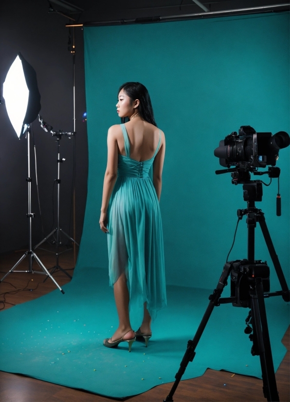 One-piece Garment, Flash Photography, Waist, Tripod, Fashion Design, Day Dress