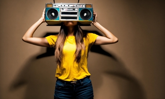 Clothing, Hand, Flash Photography, Sleeve, Yellow, Gesture