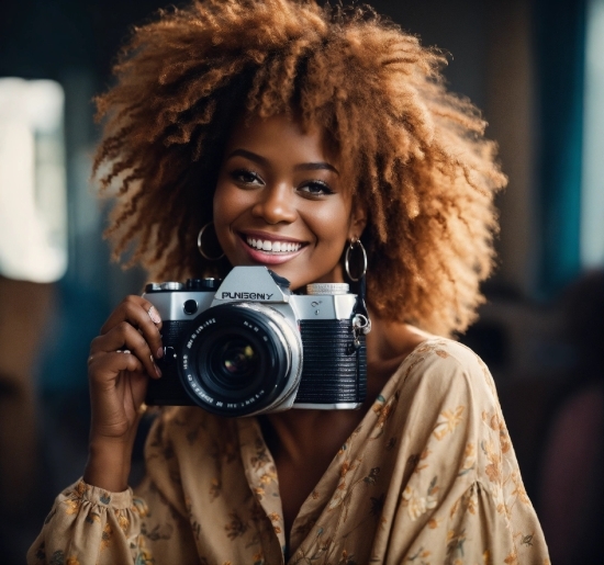 Smile, Hand, Eye, Organ, Camera Lens, Photographer