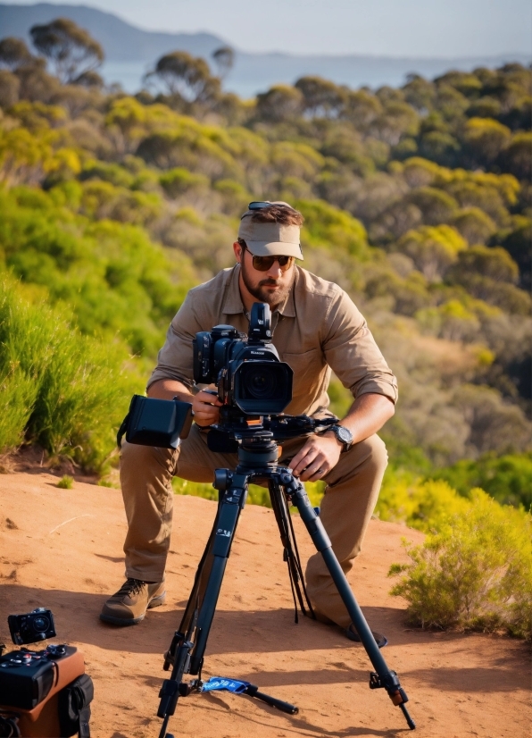 Jeans, Tripod, Plant, Sky, Videographer, Photographer