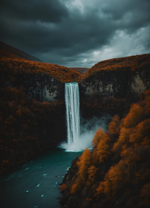 Cloud, Water, Sky, Mountain, Water Resources, Natural Landscape