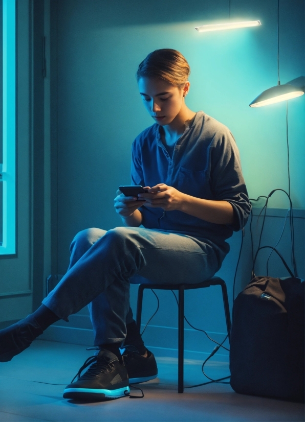 Shoe, Furniture, Leg, Human, Human Body, Standing