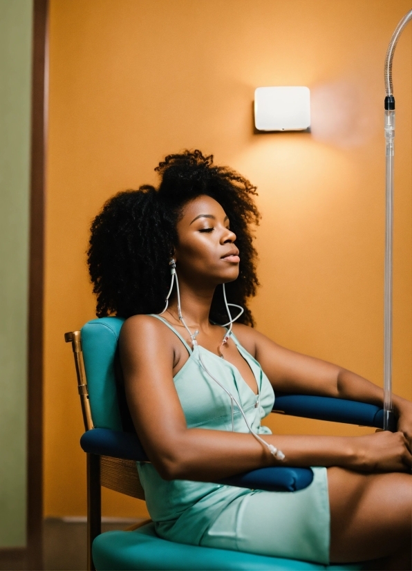 Arm, Flash Photography, Thigh, Chair, Jheri Curl, Black Hair