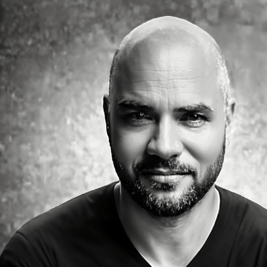 Forehead, Eyebrow, Shirt, Smile, Beard, Mouth