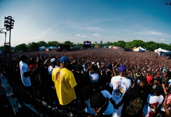 Sky, Cloud, Fan, Leisure, Tree, Crowd