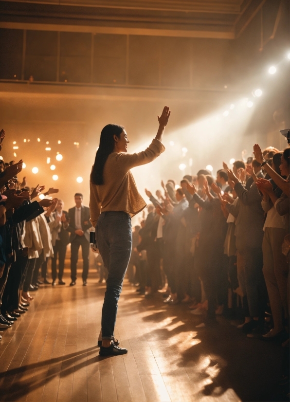 Jeans, Entertainment, Standing, Performing Arts, Gesture, Flash Photography