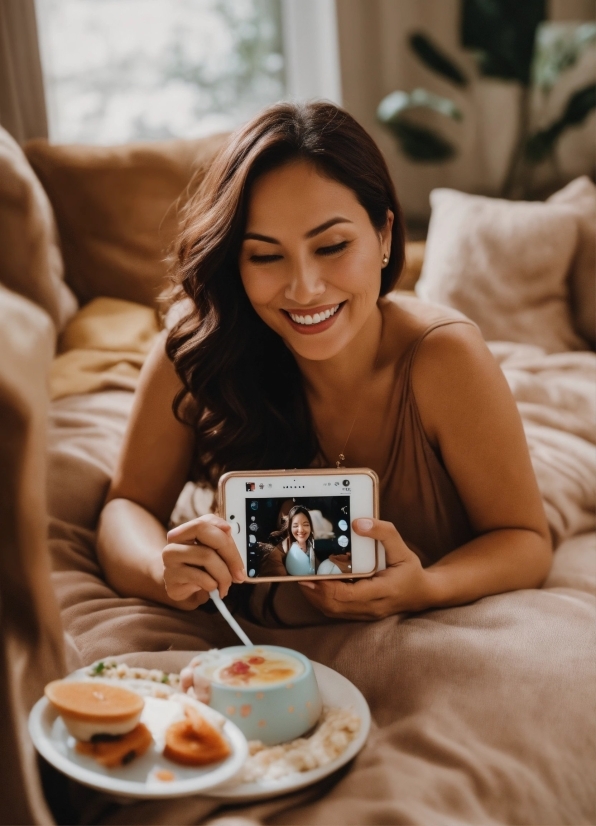 Skin, Smile, Hairstyle, Food, Tableware, Facial Expression