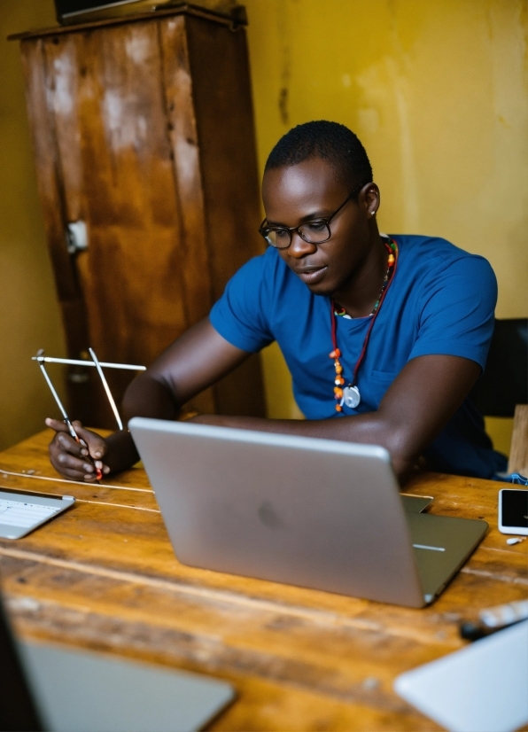 Computer, Personal Computer, Laptop, Table, Eyewear, Netbook