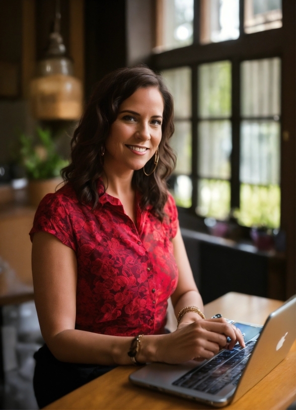 Smile, Computer, Laptop, Table, Personal Computer, Desk