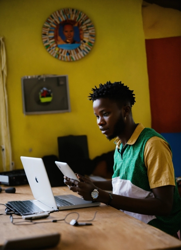 Computer, Table, Personal Computer, Desk, Laptop, Microphone