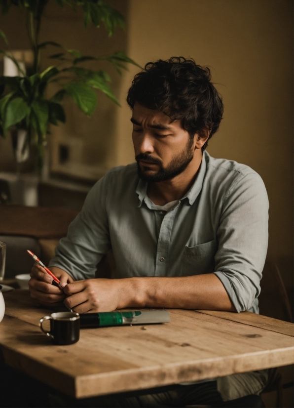 Table, Beard, Plant, Wood, Desk, Tableware