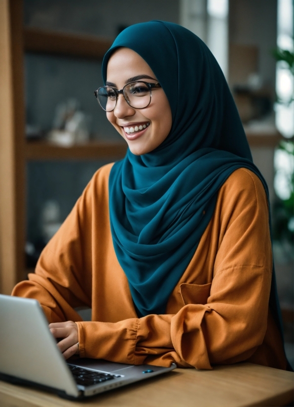 Glasses, Smile, Eye, Computer, Blue, Laptop